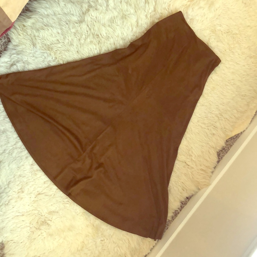 Brown skirt
